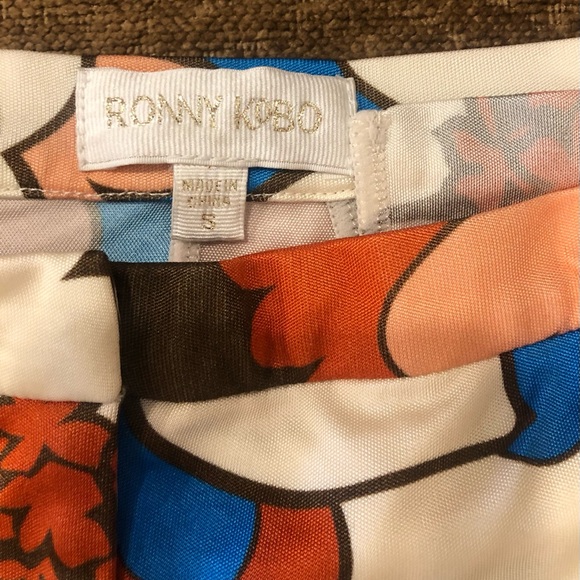 Ronny Kobo Jersey boho floral print flared hippie pants size small
Excellent! - Picture 2 of 4